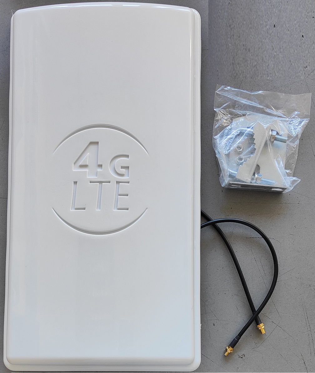 Антена базова 4G LTE MIMO (790-960 МГц та 1700-2700 МГц)