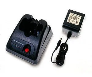 Зарядний пристрій Motorola PMTN4022 для GP68/GP328