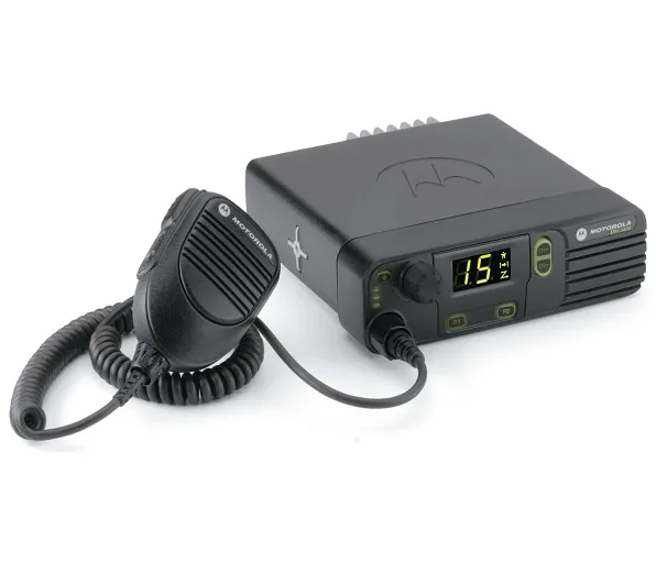 Автомобільна радіостанція Motorola MOTOTRBO DM3400